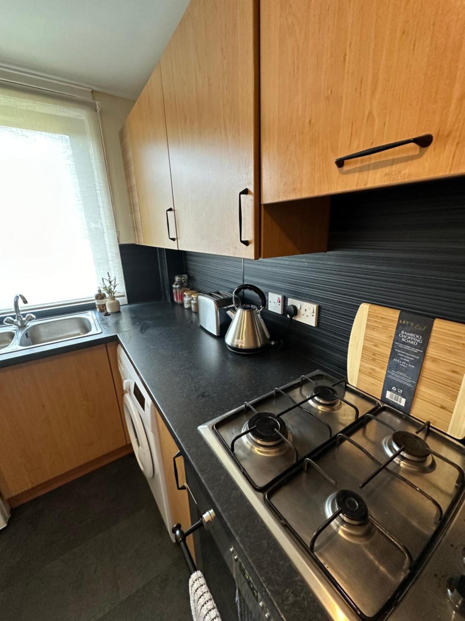 Spacious 3 Bedroom Flat Close To City Center Dalneigh Exterior foto